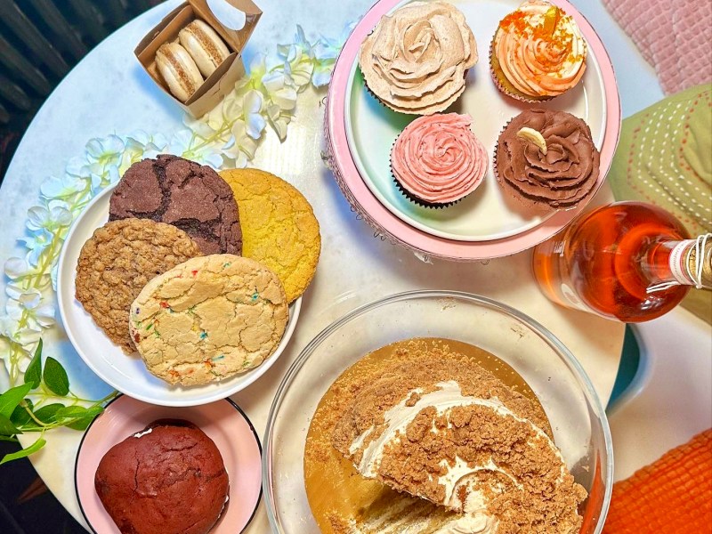 Check out the best vegan bakery in NYC, Fragile Flour. For more vegan dining and vegan desserts in NYC visit www.vegansbaby.com