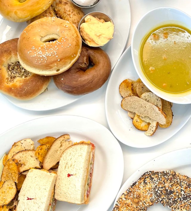 Siegel's Bagelmania has vegan options. The vegan-friendly restaurant near the Convention Center offers bagels, vegan schmears and more. For more vegan options in Las Vegas, visit www.vegansbaby.com