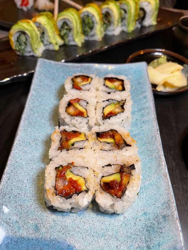 5 dishes to try at PLANTA Queen in NYC. For more vegan food in New York City visit www.vegansbaby.com