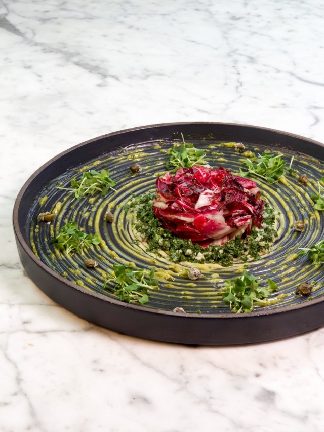 Vegans Baby and Vegan World Tours presents a NYC vegan foodie weekend Aug. 20 - 22, 2021. Reserve your spot today for this vegan food event in New York City.