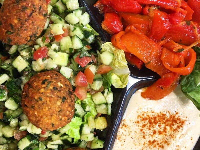 Looking for vegan Mediterranean food in Las Vegas? Crazy Pita has budget-friendly, delicious vegan options. For more vegan dining options in Las Vegas, visit www.vegansbaby.com/vegansbaby2018