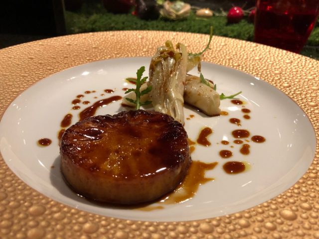 LAtelier by Joel Robuchon is a vegan-friendly restaurant in Las Vegas. For more vegan dining in Las Vegas, visit www.vegansbaby.com