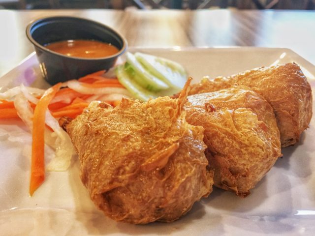 VeggiEat Xpress in Henderson is a vegan restaurant in Las Vegas. It's other location is vegan-friendly. For more vegan food in Las Vegas, visit www.vegansbaby.com/vegansbaby2018