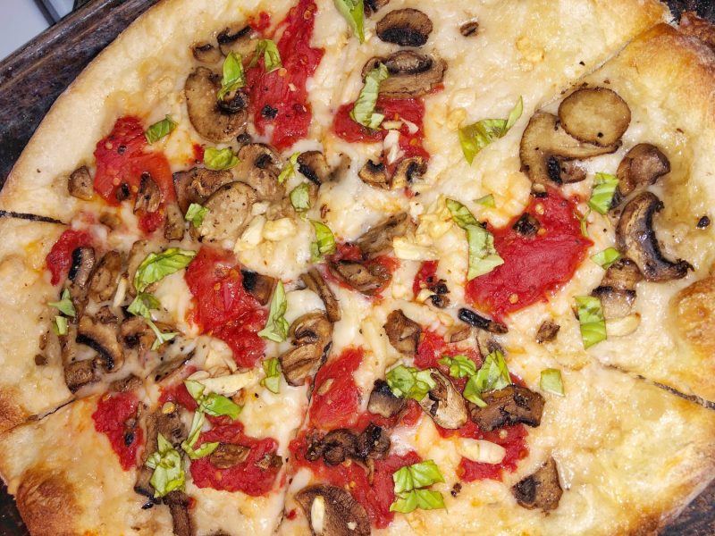 Metro Pizza in Las Vegas now offers vegan cheese. For more vegan dining in Las Vegas, visit www.vegansbaby.com