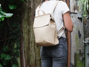 Looking for vegan holiday gifts? Vegans, Baby is proud to present the vegan holiday gift guide packed with our top picks, discount codes and giveaways! For more vegan gifts, visit www.vegansbaby.com/vegansbaby2018