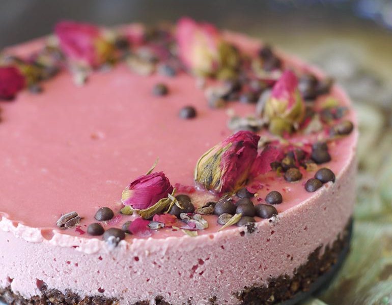 A round-up of vegan dessert recipes to make for Valentine's Day. For more recipe round-ups, visit www.vegansbaby.com
