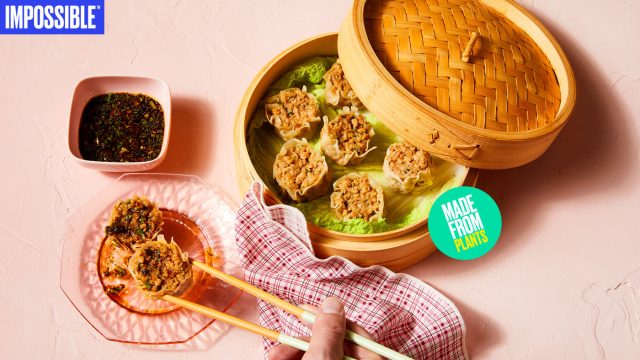 Impossible Foods debuts Impossible Pork Made From Plants in Las Vegas at CES. For more vegan dining news, visit www.vegansbaby.com
