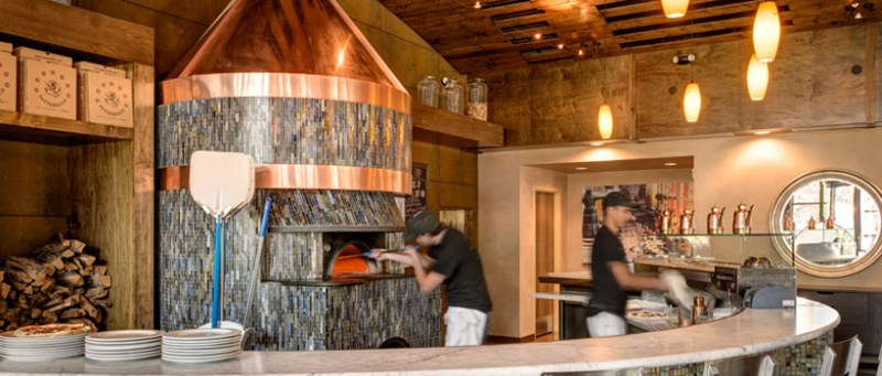 It may not have a specific vegan menu, but Settebello has vegan dining options including pizza and salad. For more vegan dining choices in Las Vegas, visit www.vegansbaby.com/vegansbaby2018