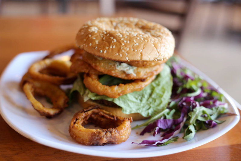Blinders Burgers & Brunch is a plant-based burger and brunch restaurant in Northwest Las Vegas. For more vegan restaurants in Las Vegas, visit www.vegansbaby.com/vegansbaby2018